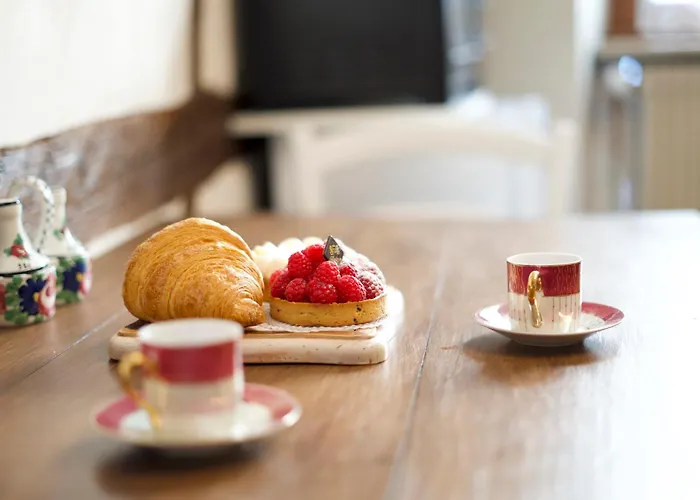 & Quiet, Full For 2 L'escapade Fleurie Lägenhet